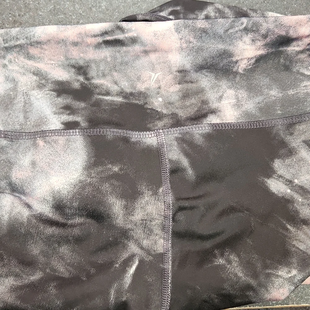GIRLS OLD NAVY ACTIVE TIE DYE LEGGING XL - Picture 6 of 6